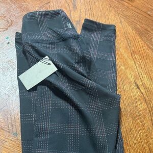 Chic Black Plaid Women's Leggings